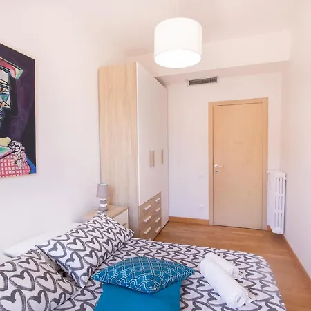 Emilei 25 * Verona